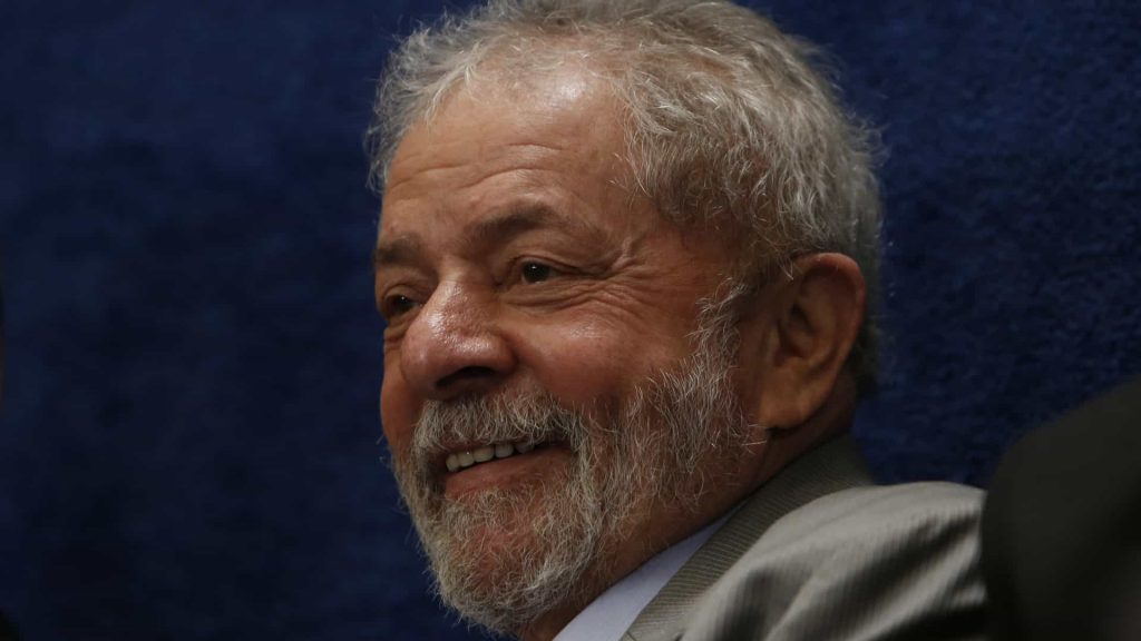 Lula é absolvido