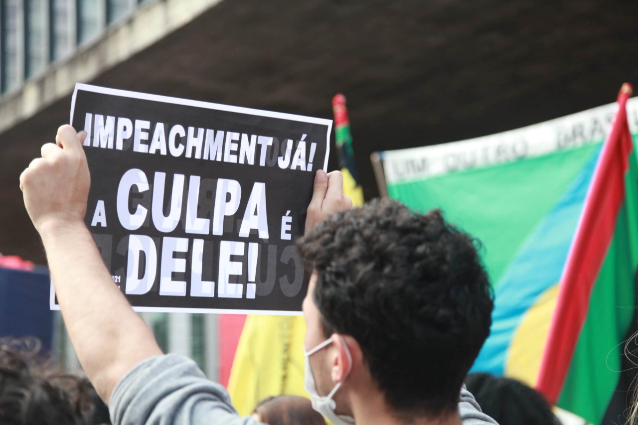 Novos protestos no Brasil
