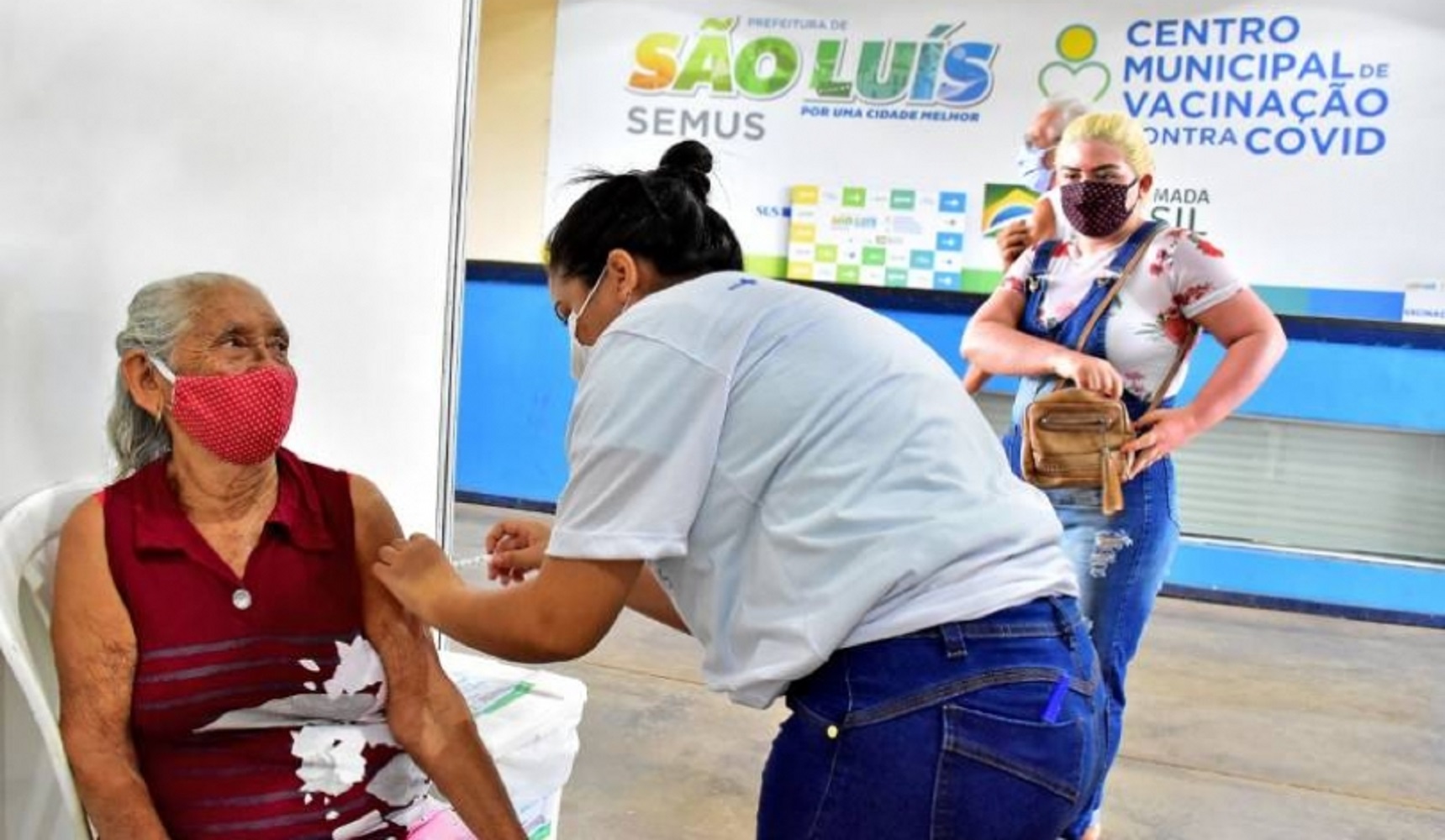 São Luís e Mato Grosso do Sul iniciam aplicação de terceira dose em idosos