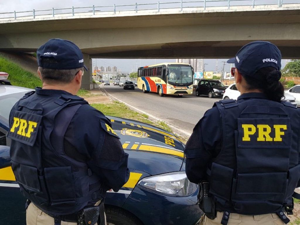 PRF prende três condutores embriagados e sem habilitação no final de semana; prisões ocorreram em São Gonçalo do Amarante e Caicó