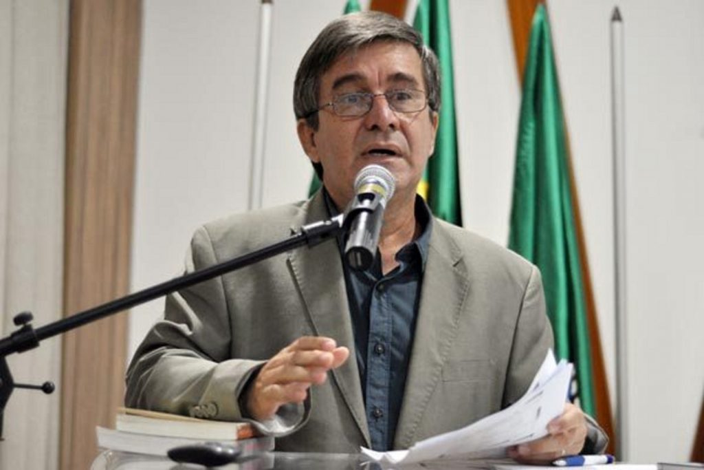 Robério Paulino terá conduta apurada por Comissão de Ética da Câmara por criticar pontos do Plano Diretor que beneficiam capital imobiliário