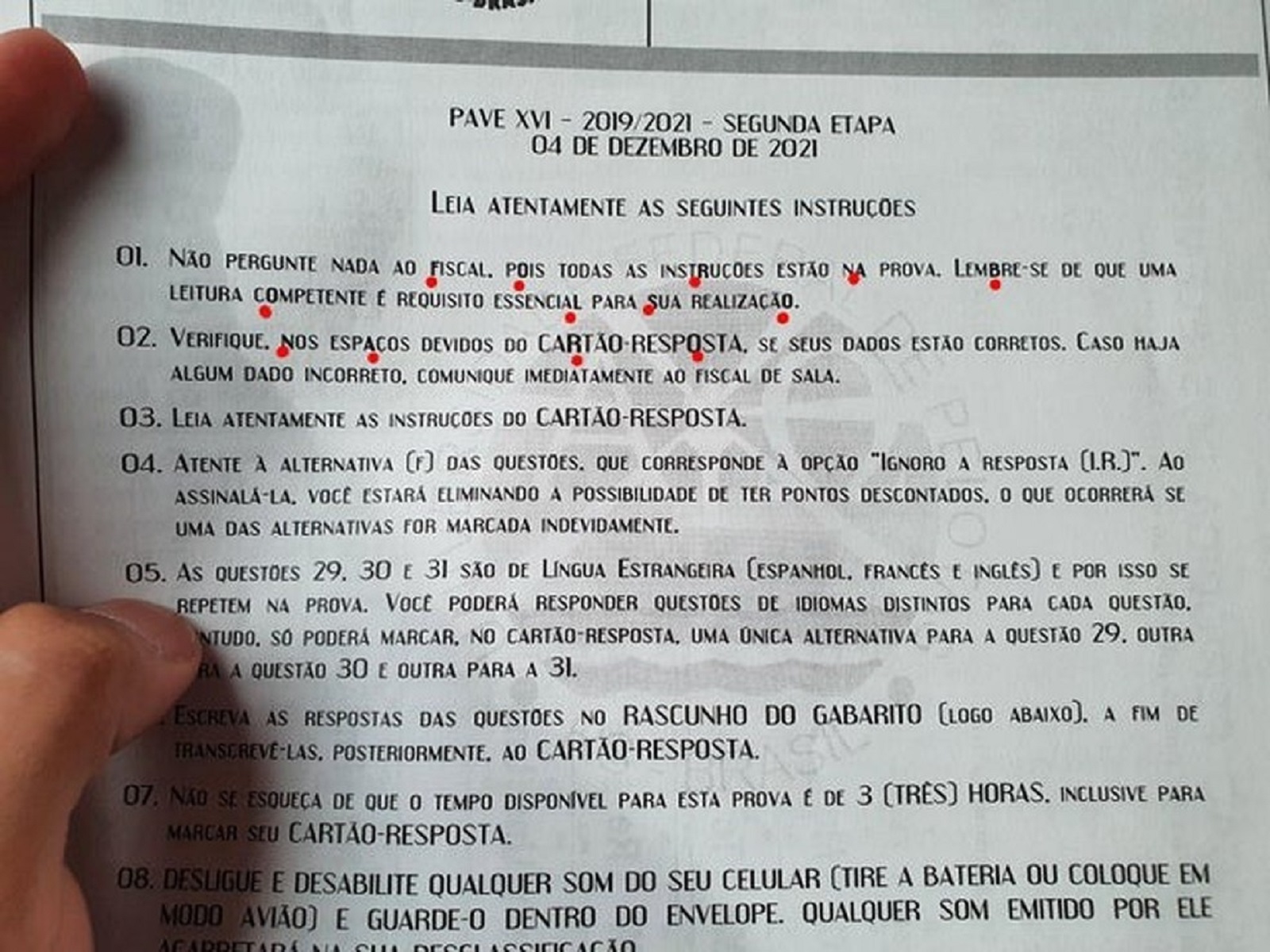 Universidade Federal de Pelotas (UFPel) aplica prova com frase 'Fora Bolsonaro'