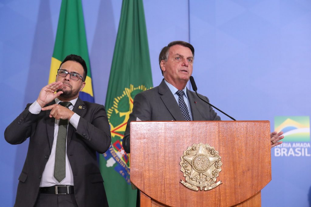 Bolsonaro afirma que haverá rebelião no Brasil caso novo lockdown seja adotado
