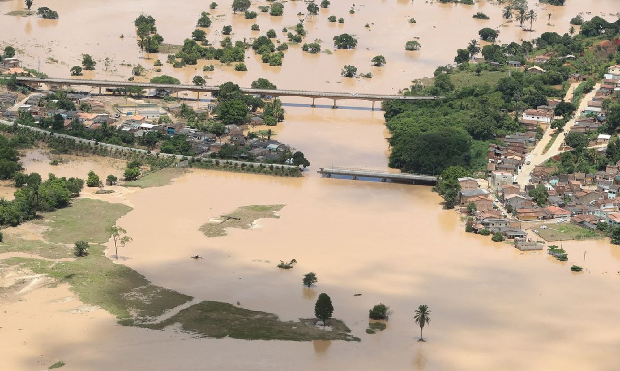 Fortes chuvas voltam a causar estragos em municípios da Bahia