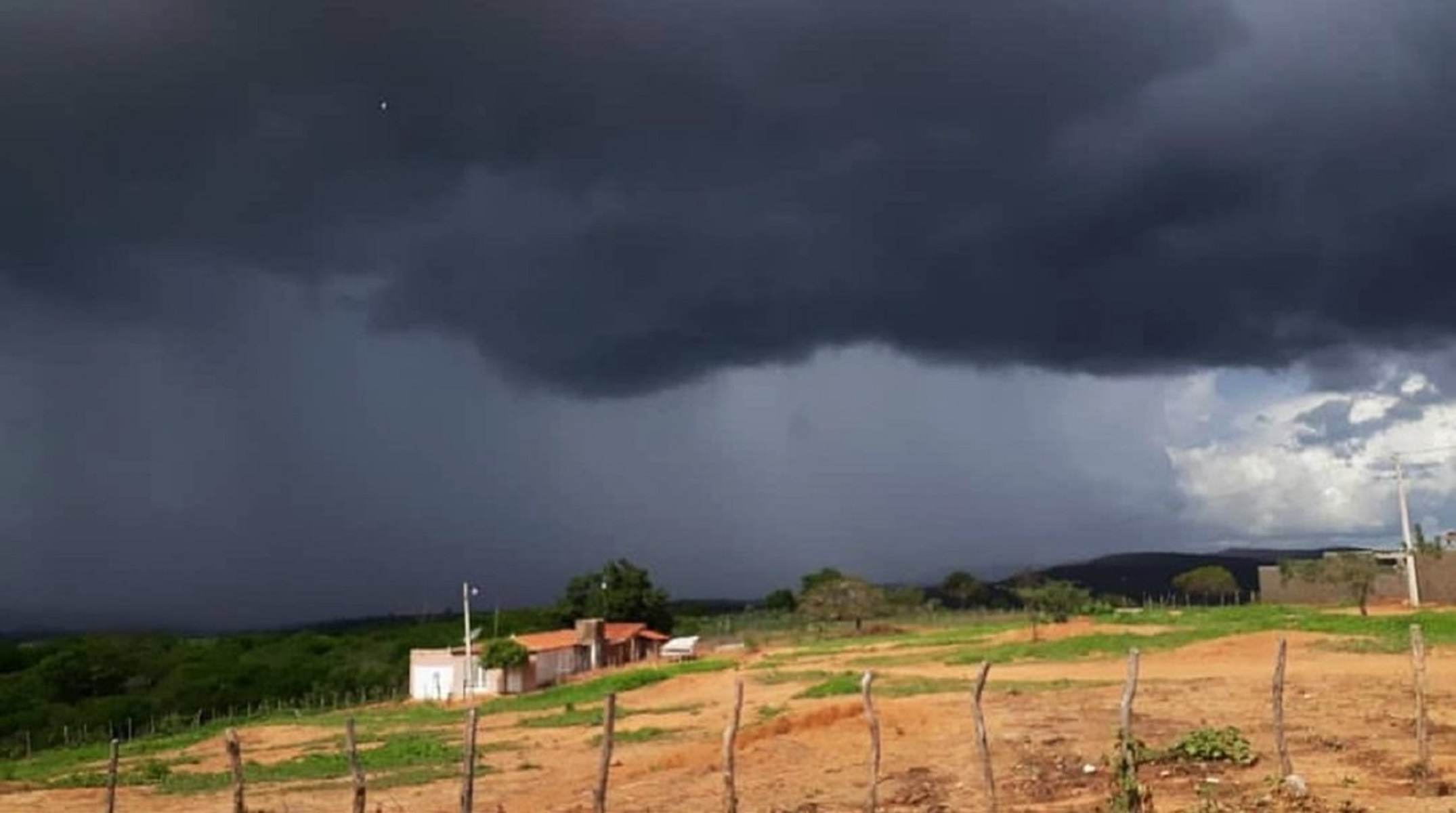 Inmet emite alerta de chuvas intensas no RN para 56 municípios; confira a lista