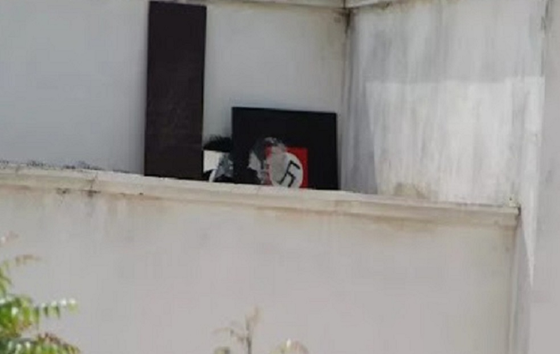 Polícia Civil abre investigação para apurar exibição de suástica em condomínio de Mossoró