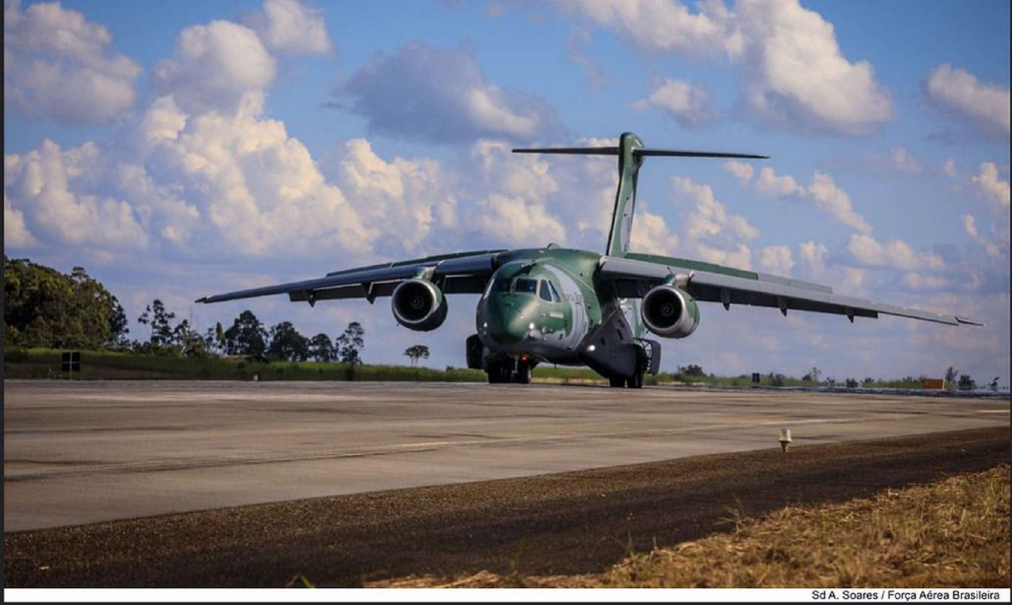 Avião da FAB que vai resgatar brasileiros na Ucrânia decola hoje para a Polônia