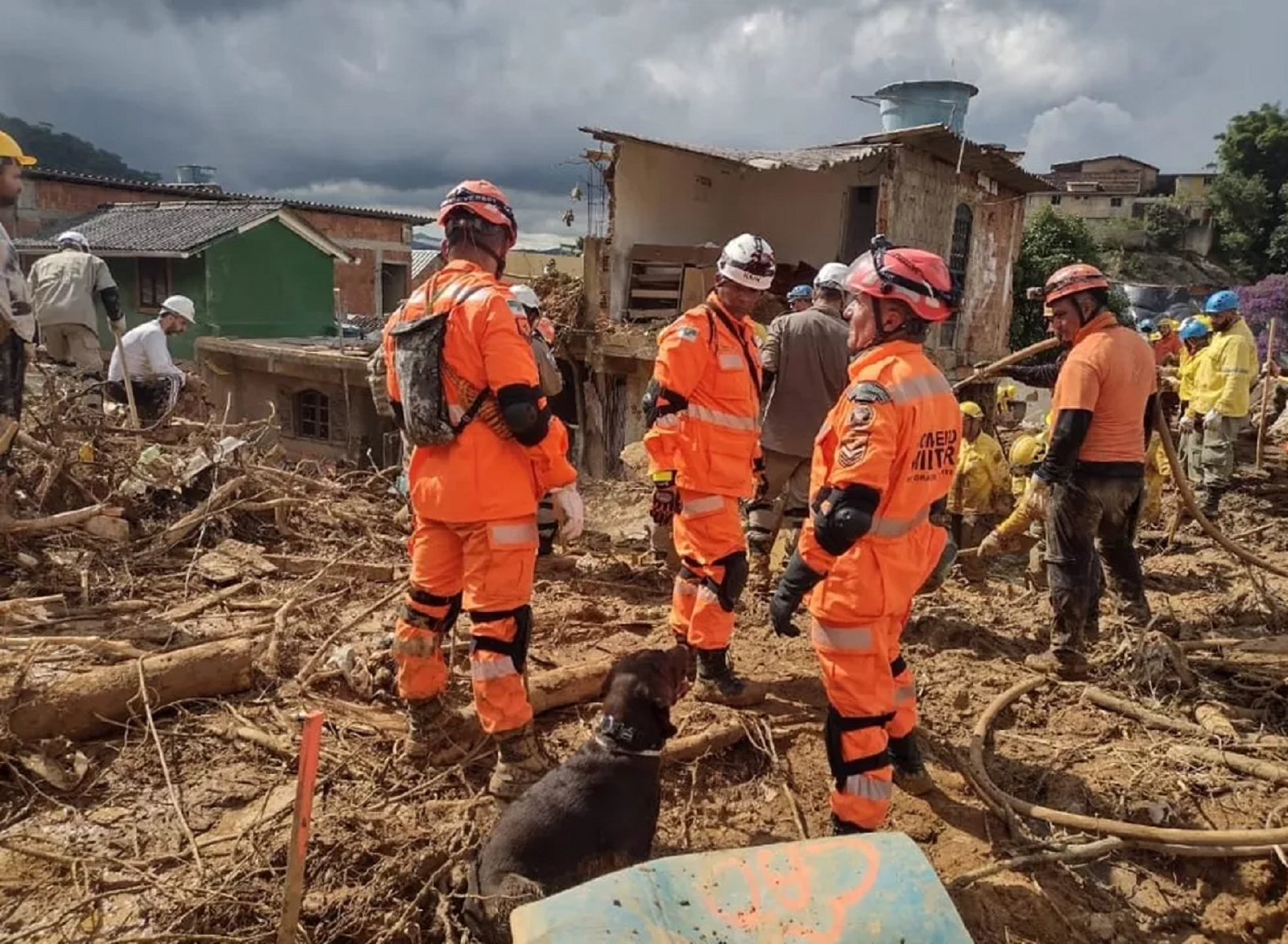 Bombeiros do Rio Grande do Norte participam de resgate de vítimas das chuvas em Pernambuco