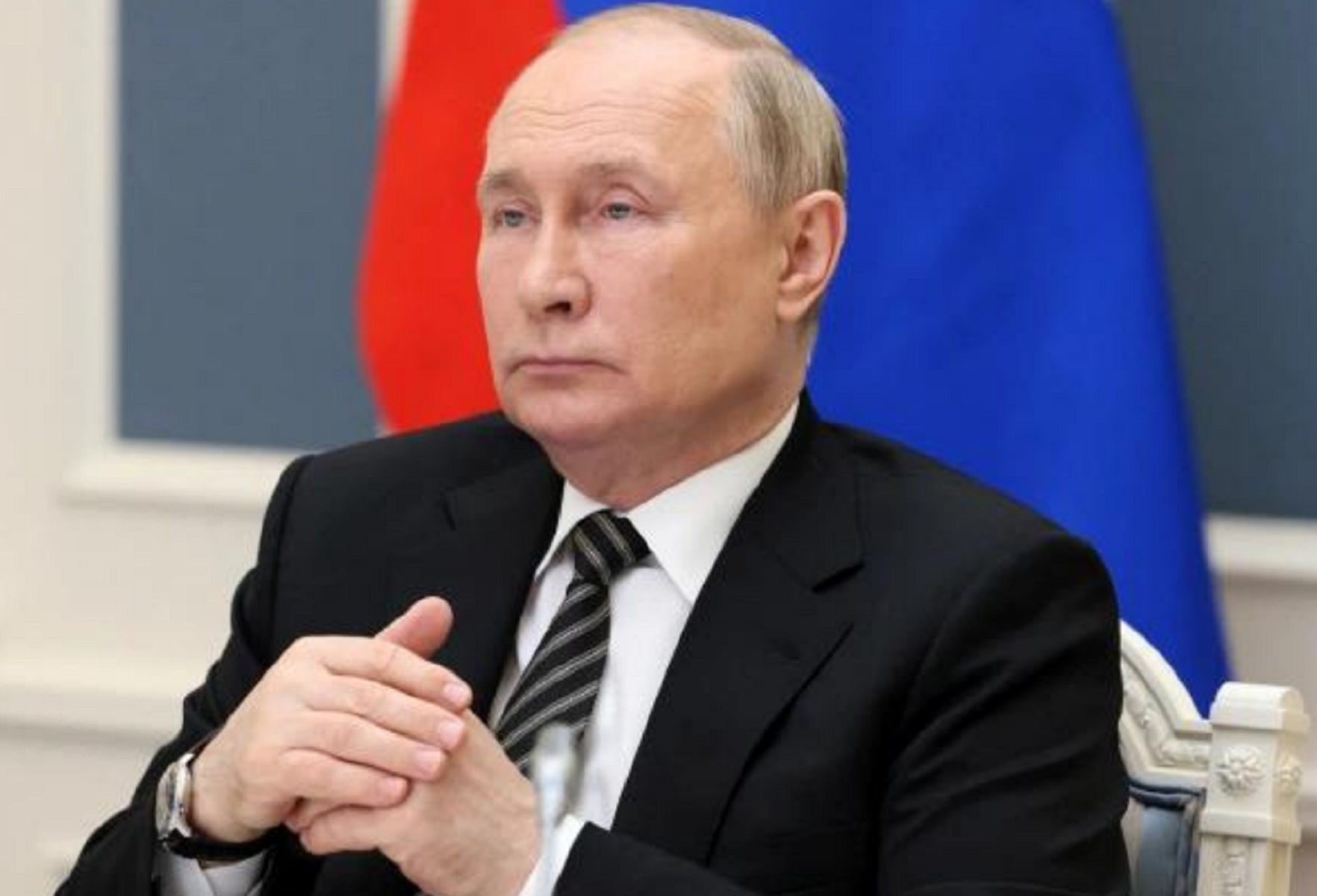 Putin 'não mostra sinais' de estar doente, afirma chanceler russo