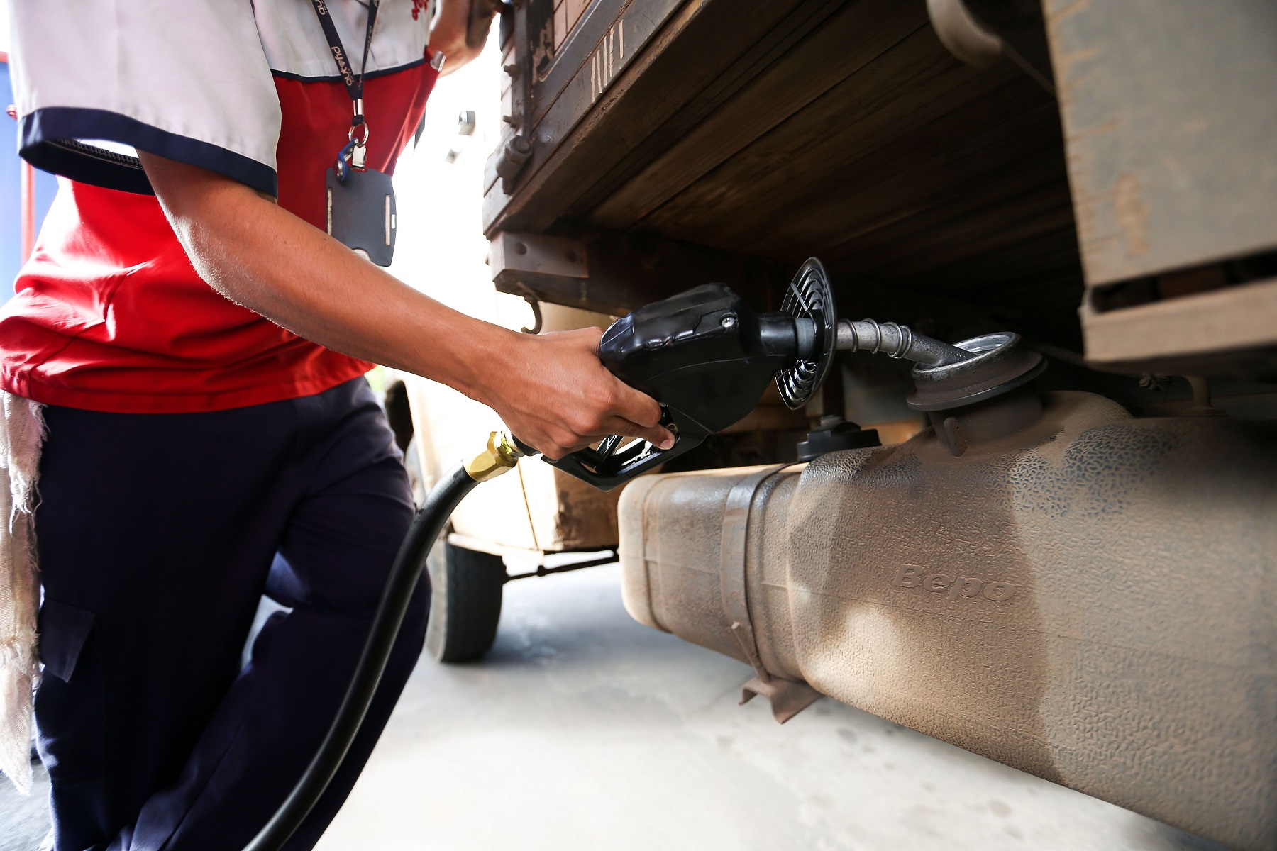 ANP aponta diesel mais caro que gasolina pela 1ª vez desde 2004