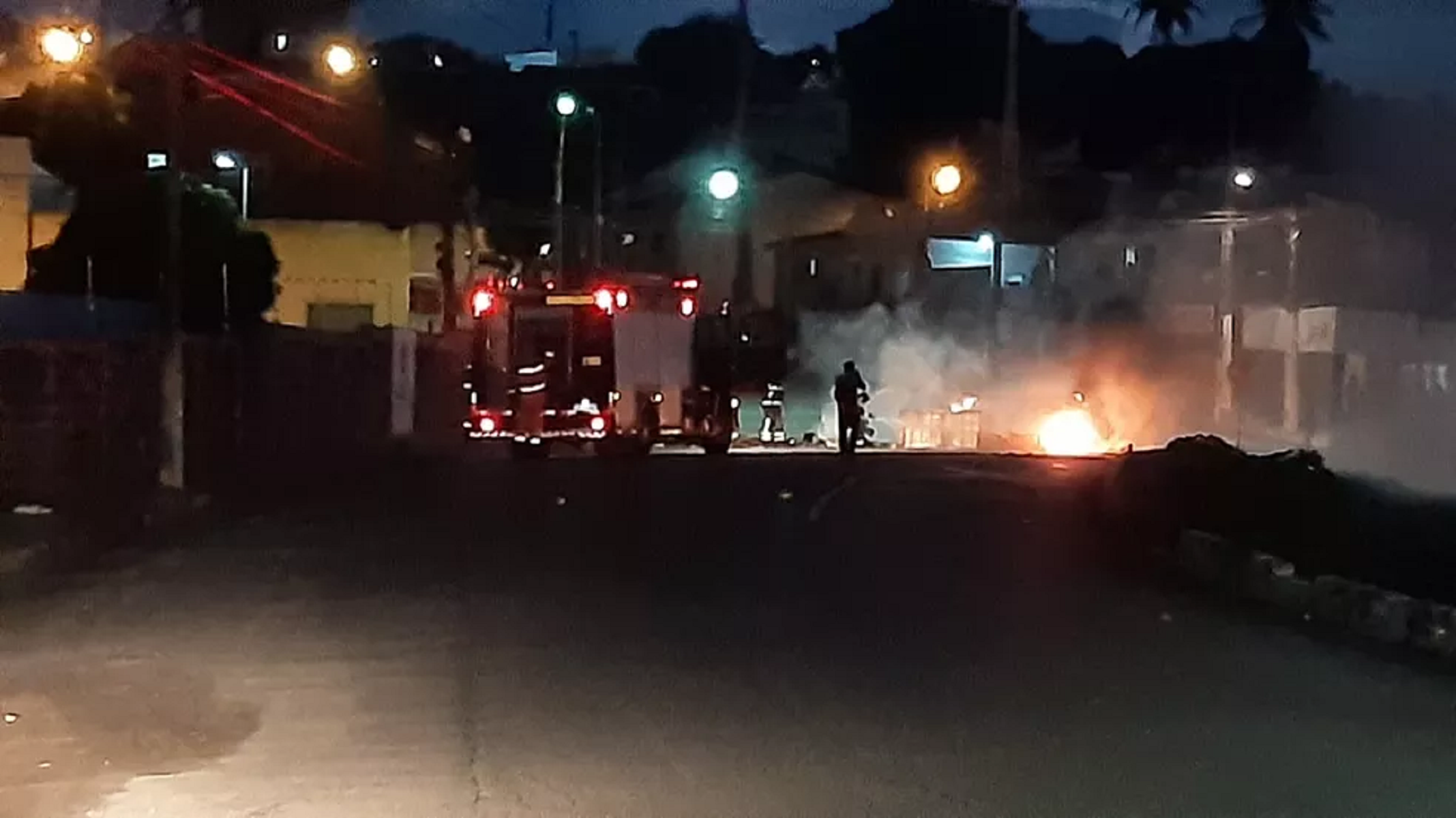 Moradores do Paço da Pátria fecham avenida em protesto após morte de homem durante operação policial