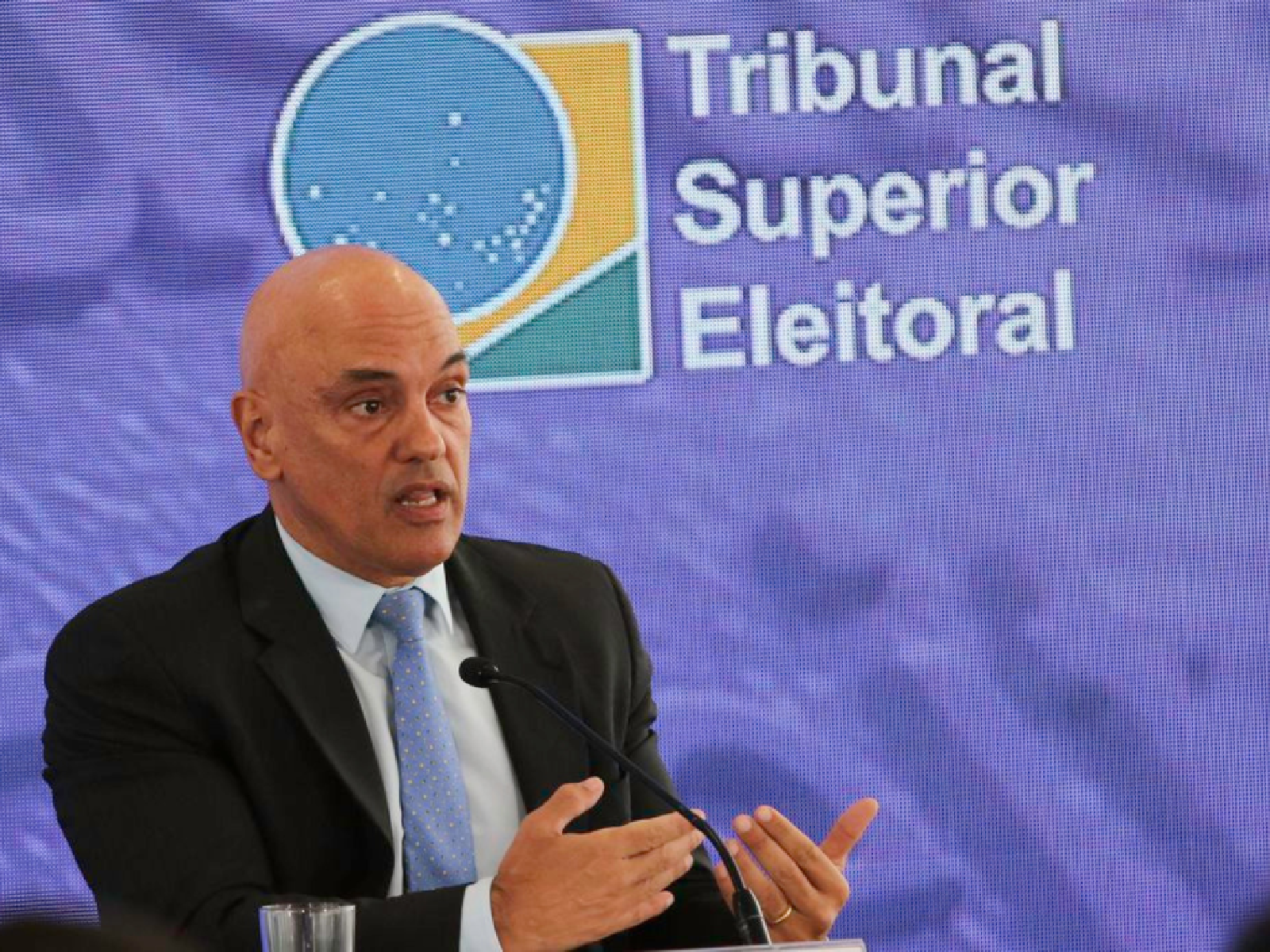 Moraes afirma que TSE vai acelerar combate a assédio eleitoral em empresas