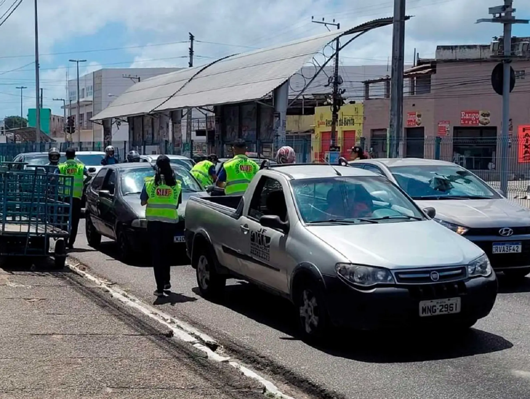 STTU orienta condutores sobre desvios no trânsito durante obra na avenida Felizardo Moura