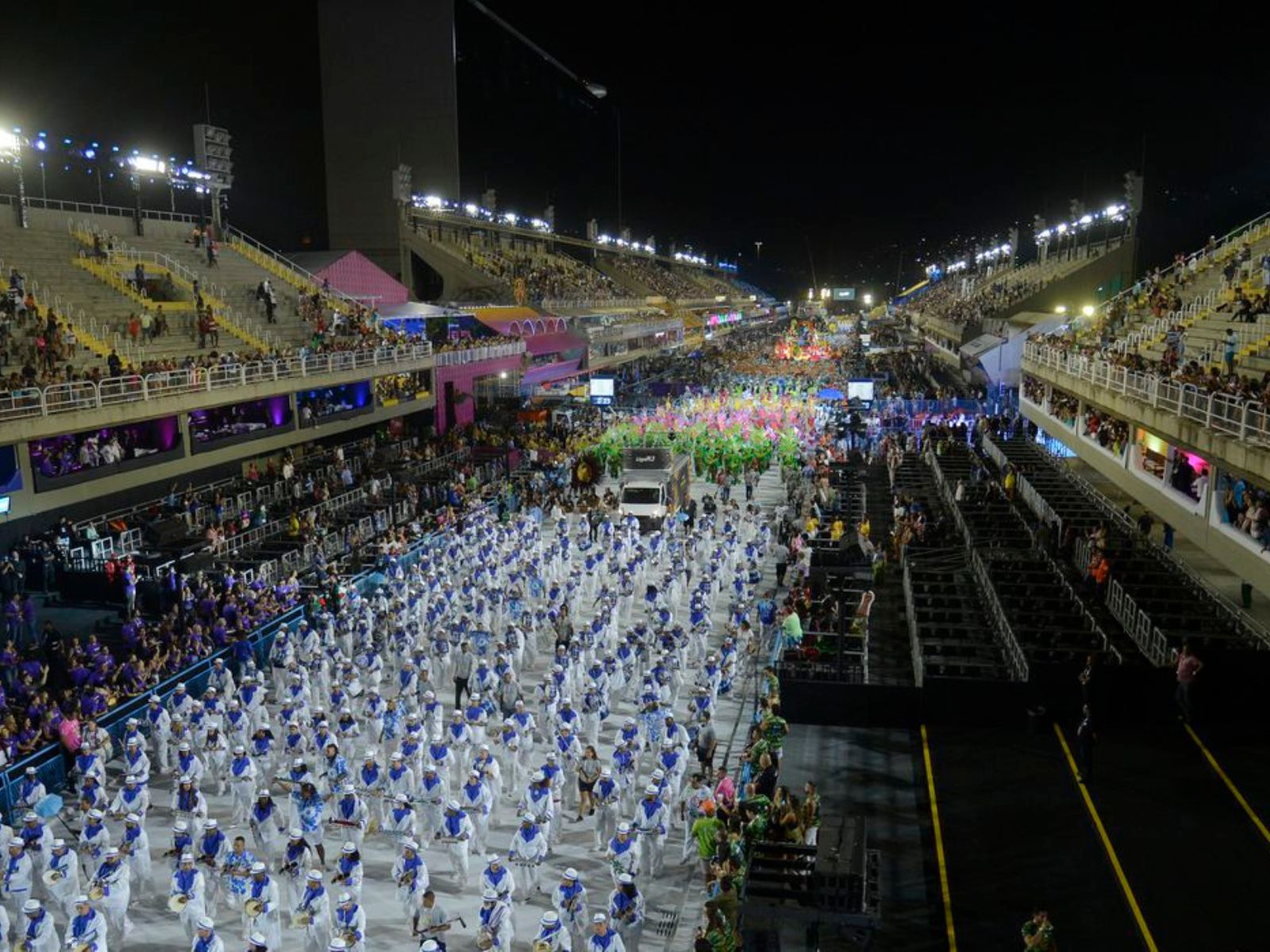 Bombeiros liberam sambódromo e ensaios técnicos do Carnaval do Rio são confirmados