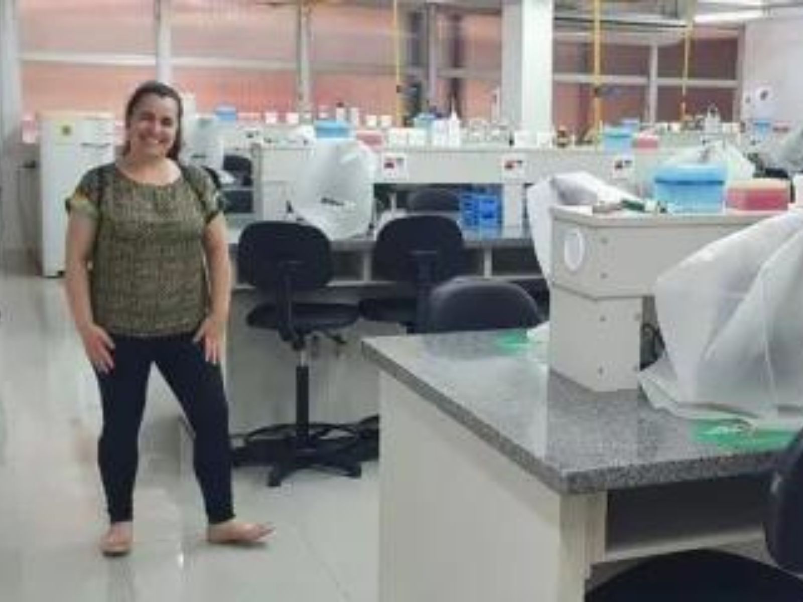 Mulher vítima de etarismo em universidade de São Paulo ganha bolsa para estudar na Inglaterra