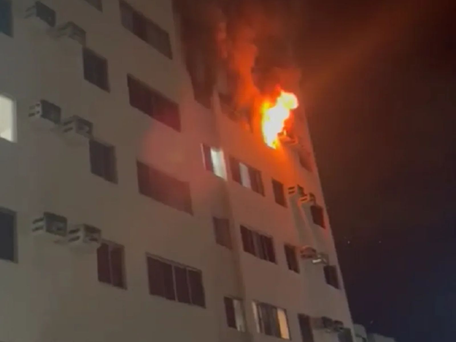 Incêndio atinge apartamento em Nova Parnamirim