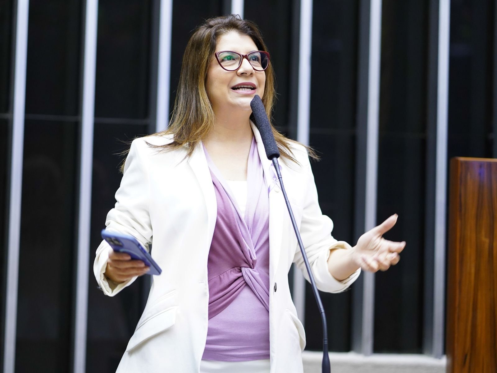 Carla Dickson retorna à Câmara Federal após eleição de Paulinho Freire como Prefeito de Natal