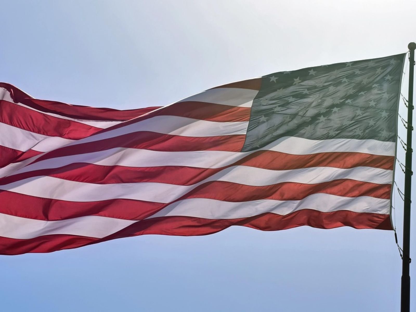 Estados Unidos cria nova taxa de até US$ 250 para visto de não imigrante