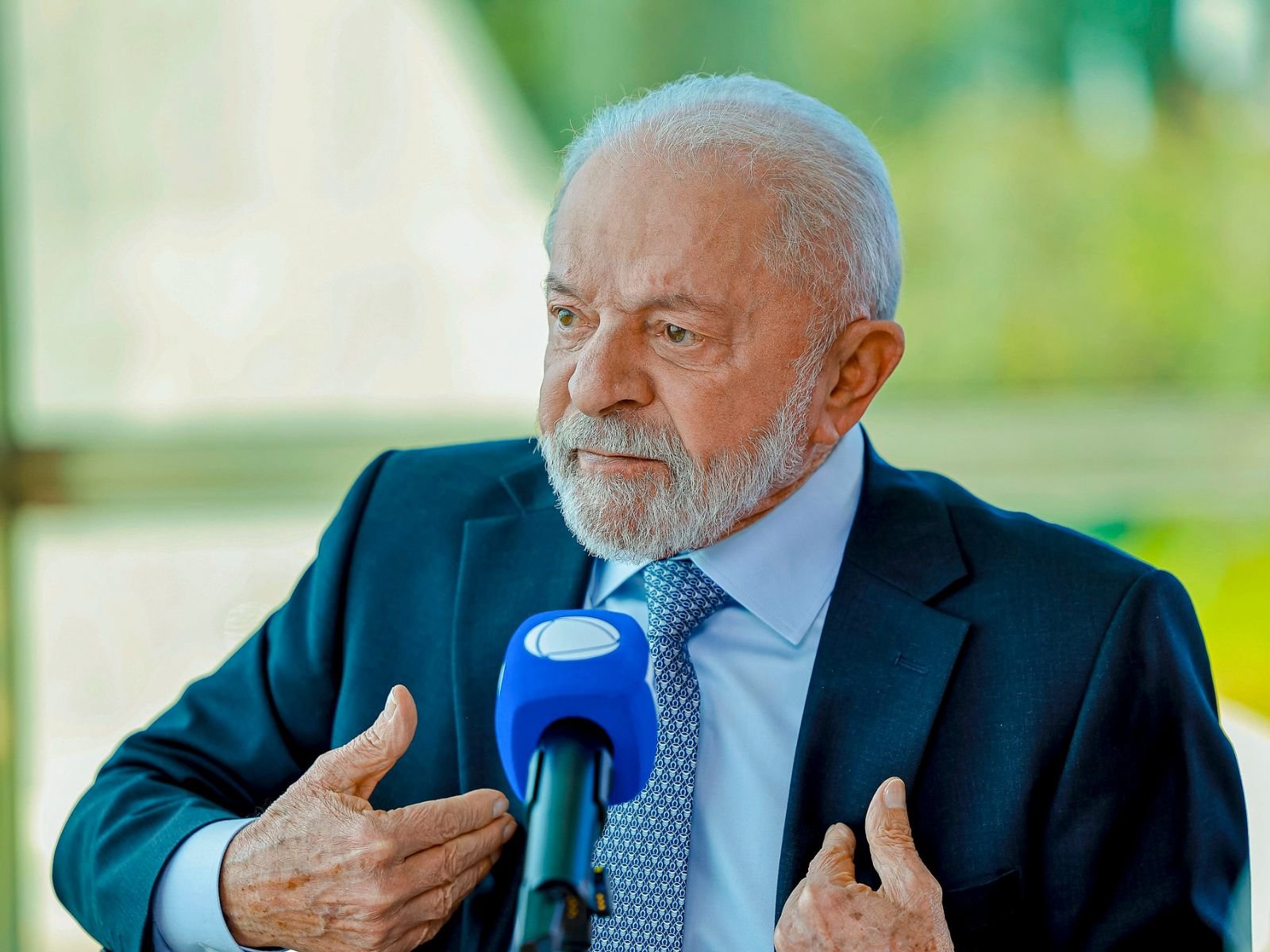 Tarifa de 50% dos EUA sobre produtos brasileiros gera reações do Brasil e críticas da China