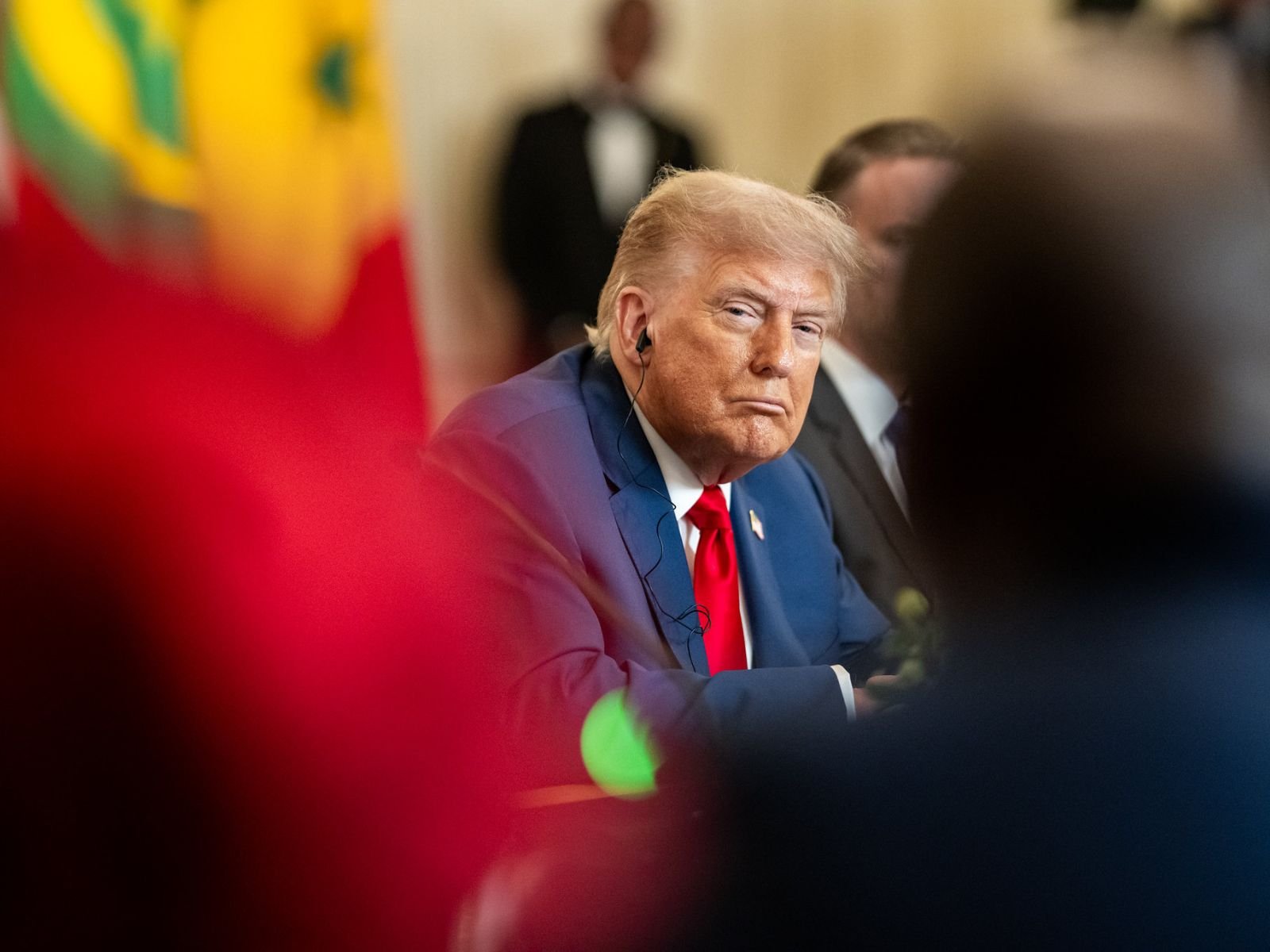 Trump anuncia tarifas de 30% sobre importações do México e da União Europeia