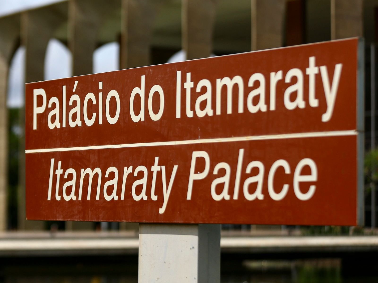 Itamaraty convoca chefe da Embaixada dos EUA após ameaça ao Judiciário