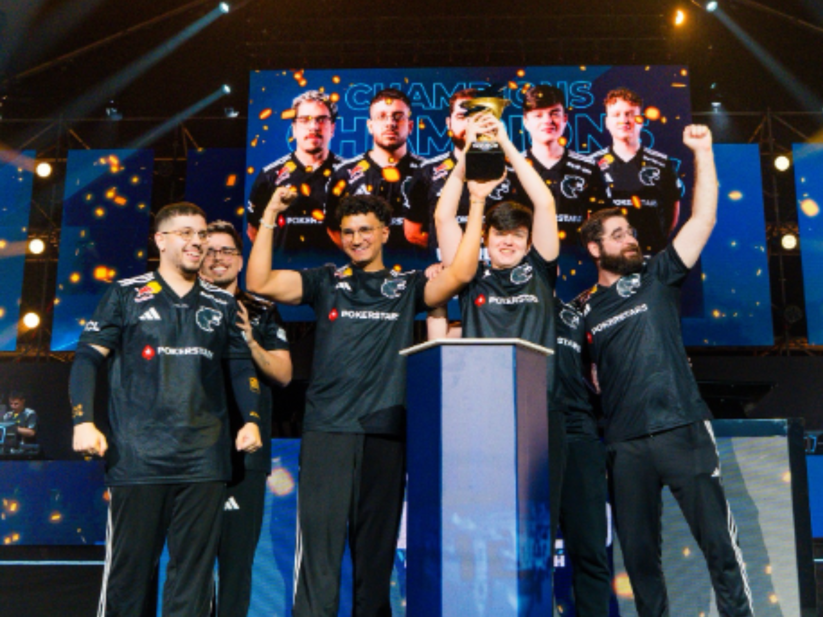 FURIA dá show, atropela NAVI e conquista mais um título internacional