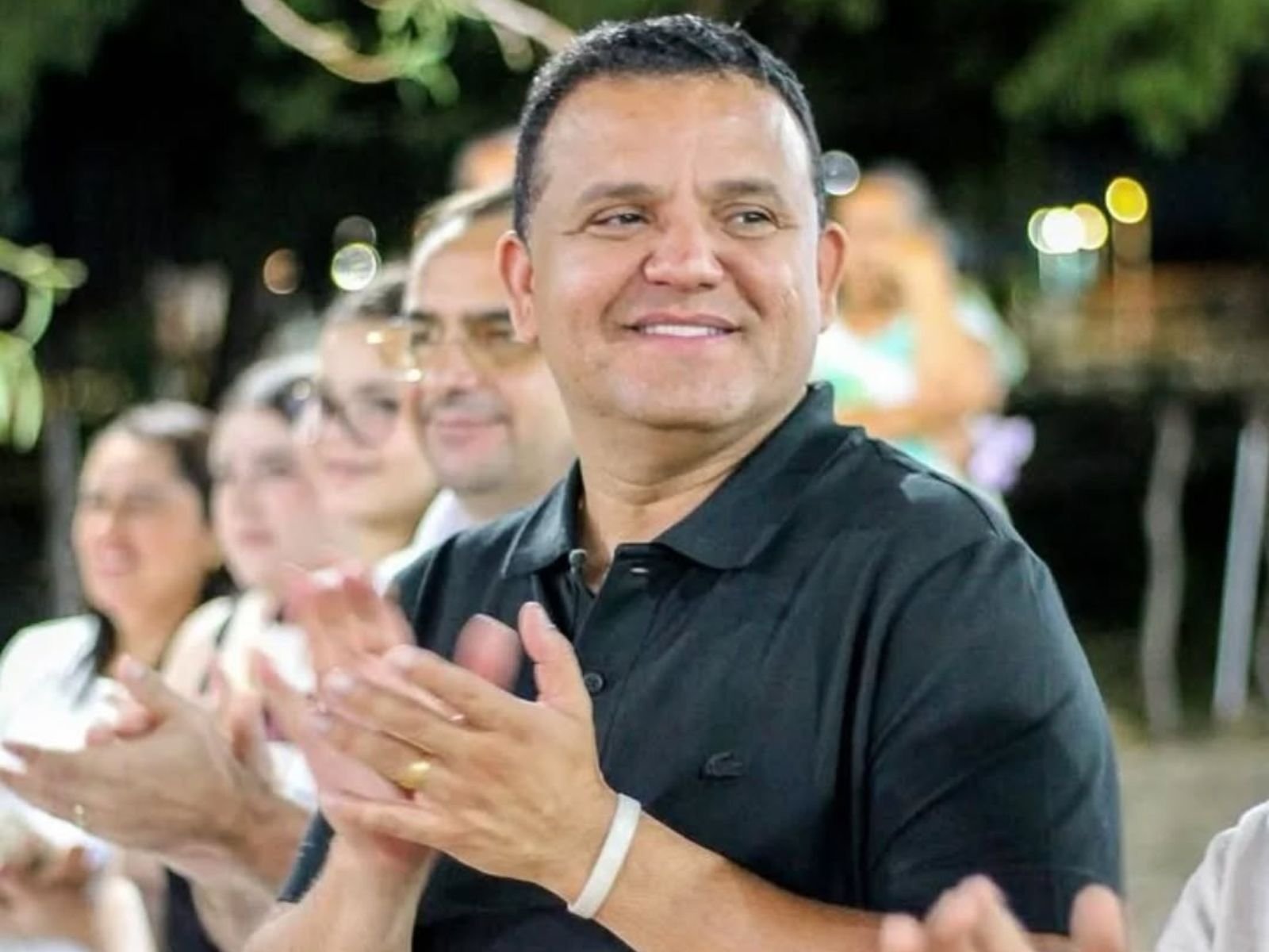 Prefeito de Guamaré, Hélio Willamy, é agredido durante evento