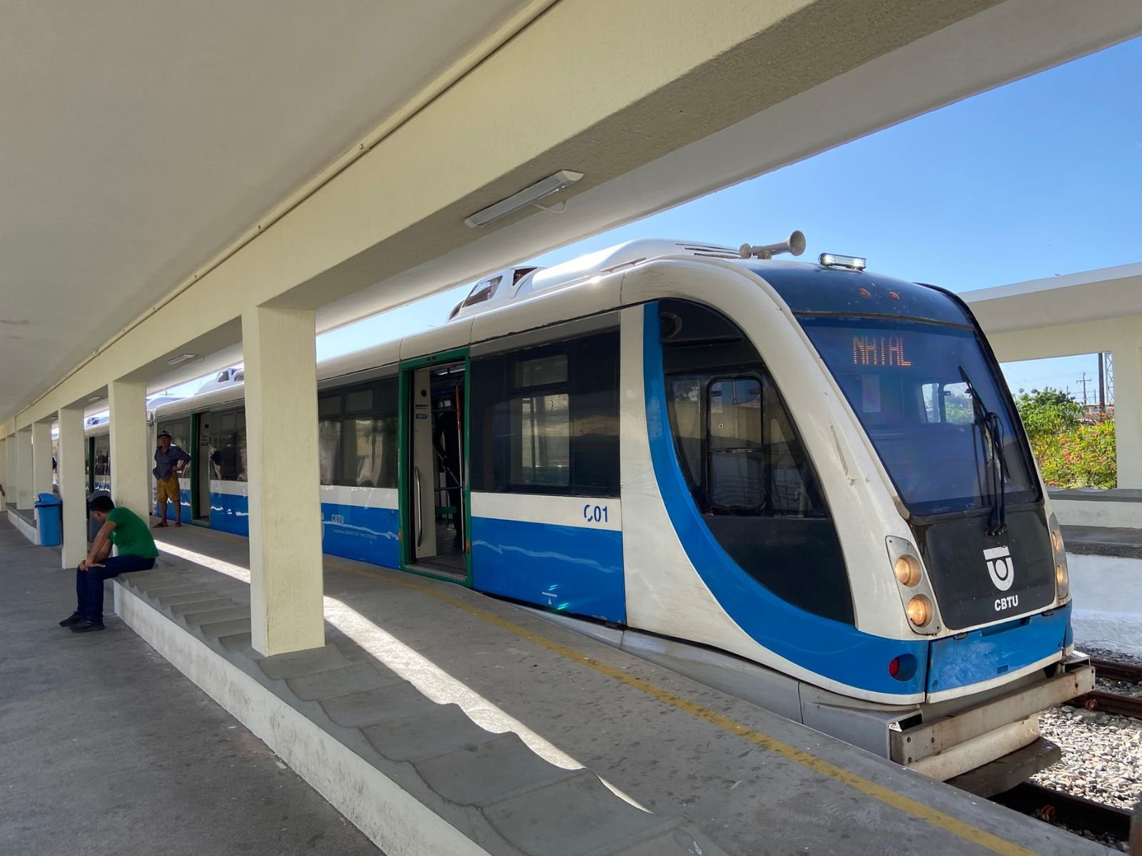 Trens urbanos da Grande Natal acumulam problemas: obras de estações paradas, ar-condicionado quebrado e viagens suspensas