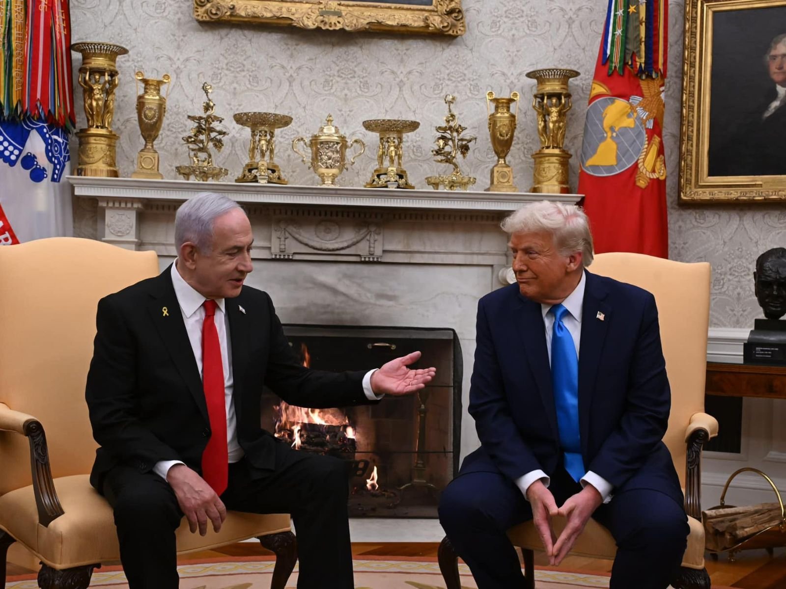 Trump pede fim imediato dos bombardeios em Gaza após Hamas aceitar proposta de paz