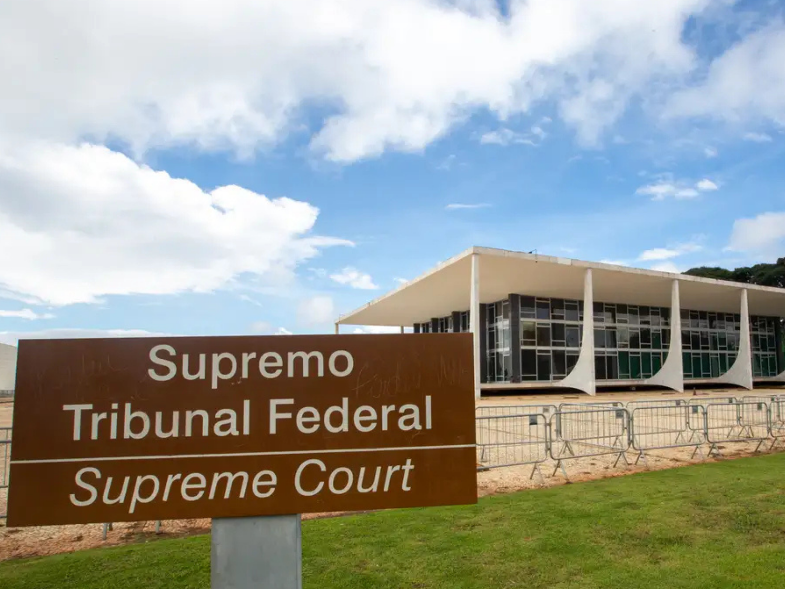 Ministros da 1ª Turma do STF devem manter prisão de Bolsonaro por unanimidade nesta segunda